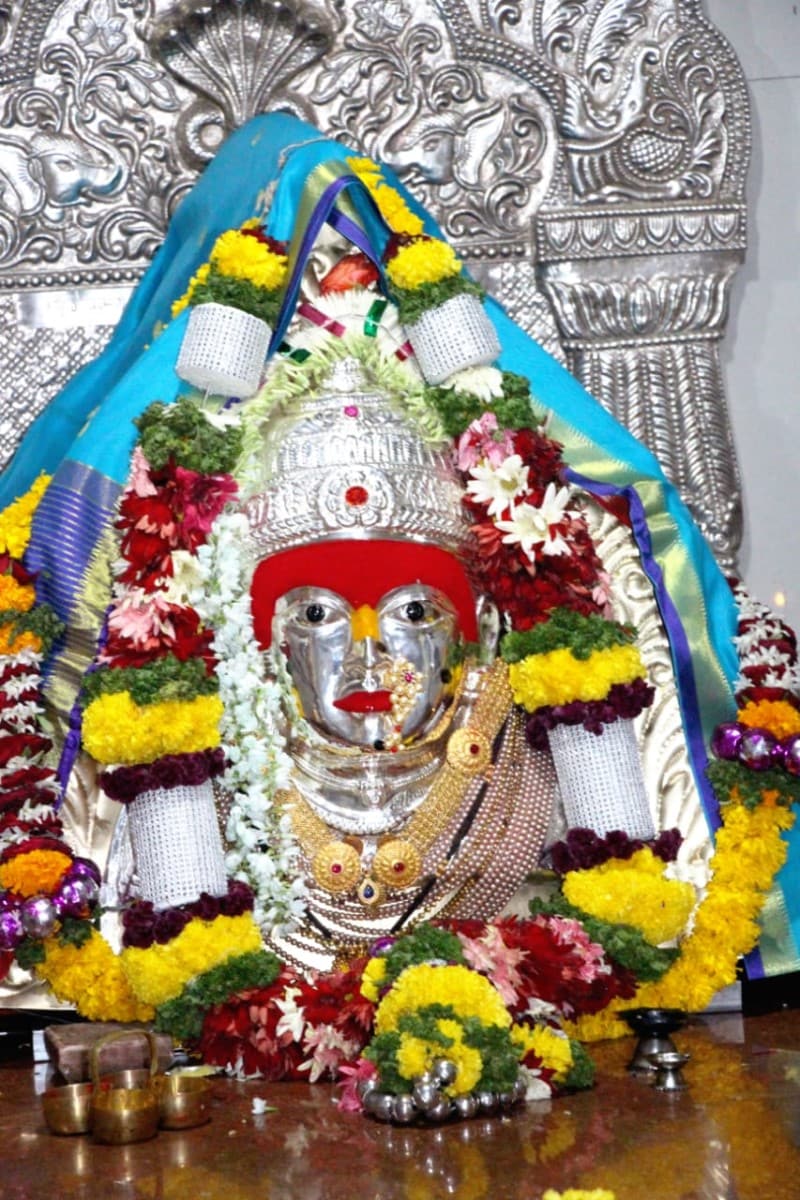 श्री यमाई देवीचे दर्शन